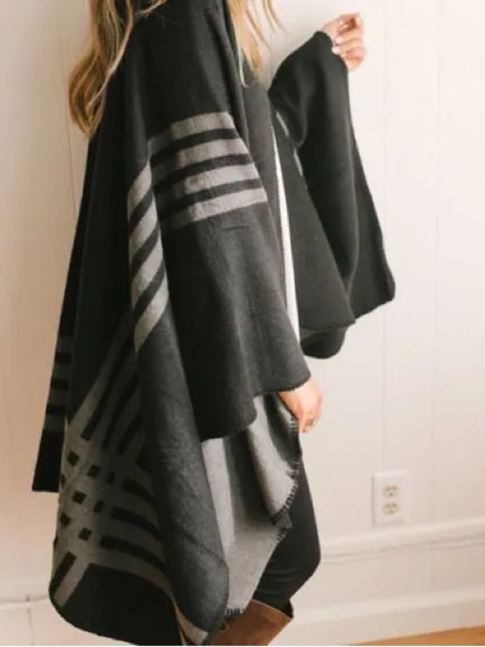 BB DAKOTA PONCHO from FIT FAB FUN BOX
